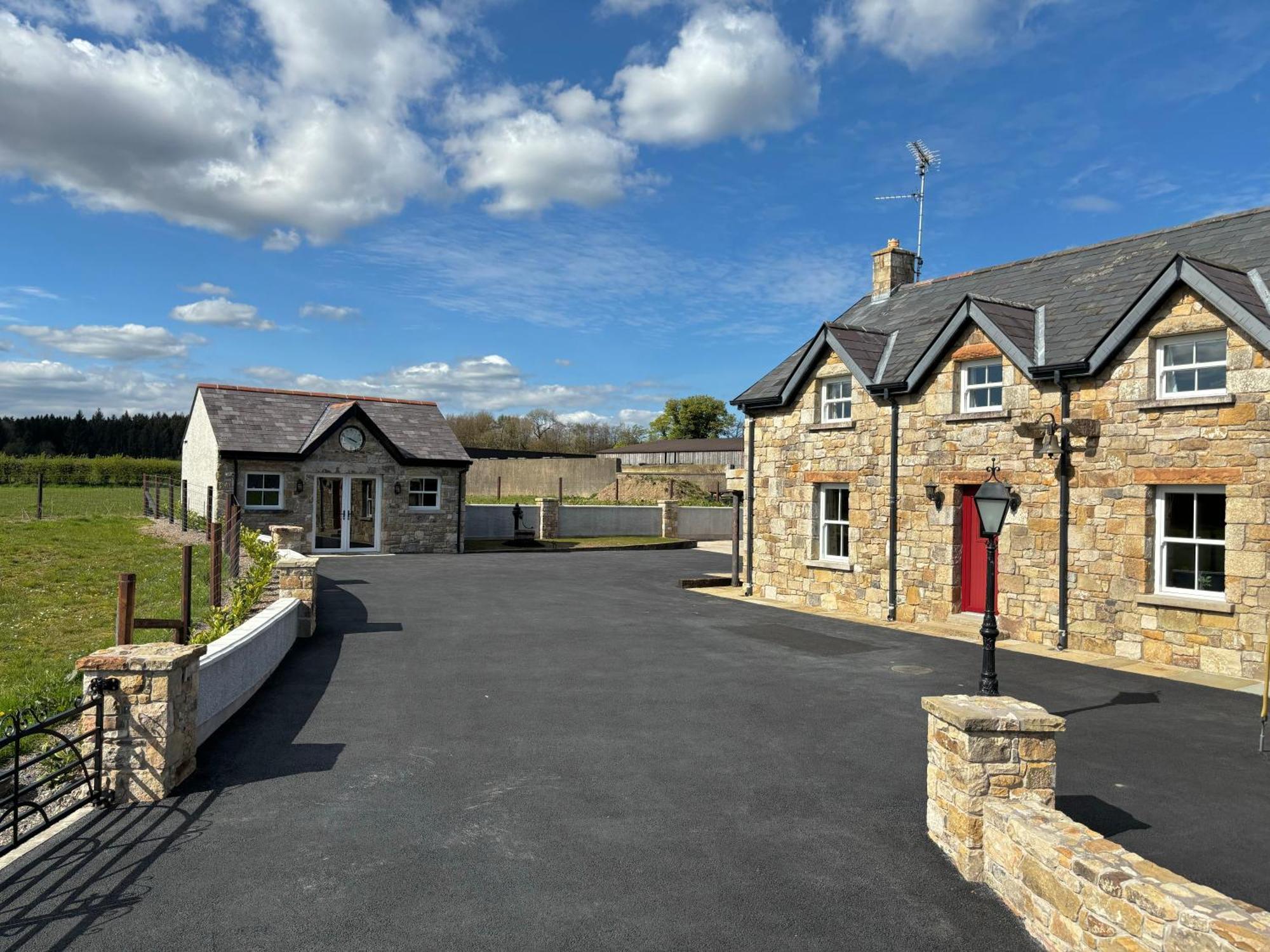 Villa The Old Barn Fivemiletown Esterno foto